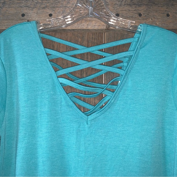 Women’s L BALANCE COLLECTION Aqua Green Fitness Active L/S Strappy V YOGA Top - Picture 2 of 14